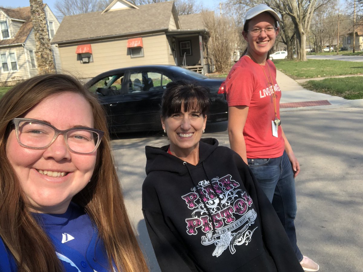 PatriotsWalnut's tweet photo. Supporting the @riv_tigers! #BunnyHop5k https://t.co/8H4suzMHEm
