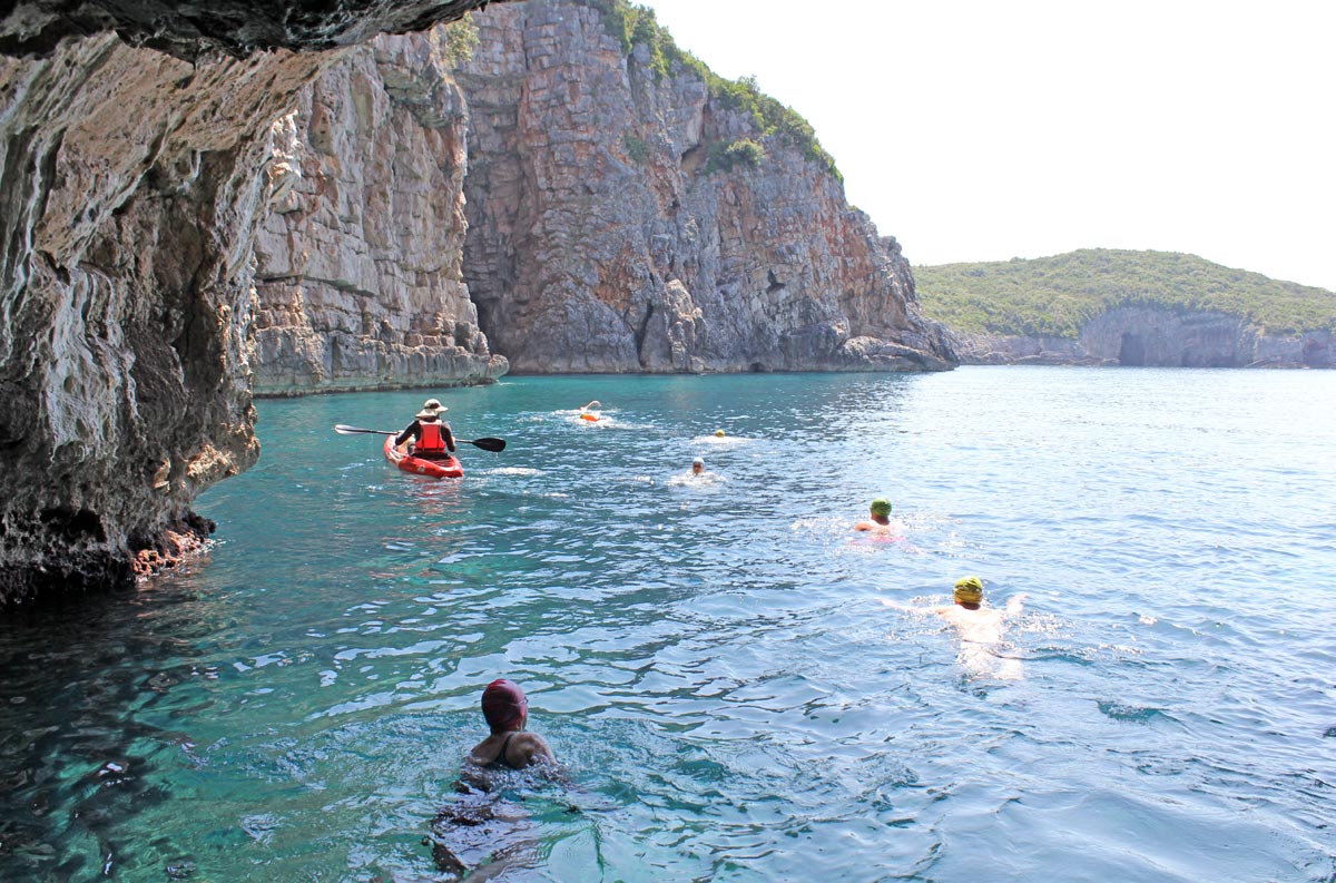 martinstrel's tweet photo. Secret corners of #Montenegro. We like #swim-exploring places others don't go 🙂 https://t.co/oSZVW2jlNG https://t.co/lBCWqCLUcq