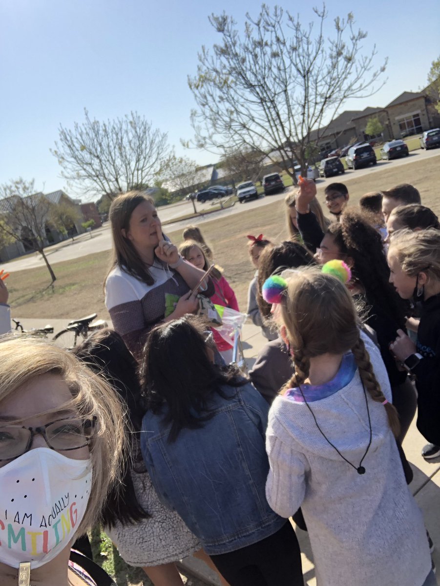 stewey_math's tweet photo. Shout to @friscocafe for supporting us with carrots for our fourth grade April Fools Day! We were search for the elusive Lirpa loof and read they love carrots. What a wonderful memory we made today!! @PurefoyElem https://t.co/mCD9eeBOD8