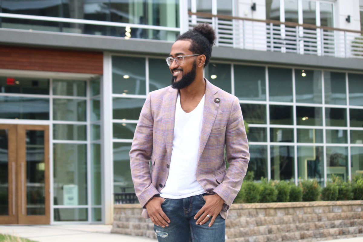 ShopMadeLC's tweet photo. Cool as the other side of the pillow. Happy birthday to @MrResourceMogul who is the ultimate networking expert and ambassador! https://t.co/9Er96GrKRL
