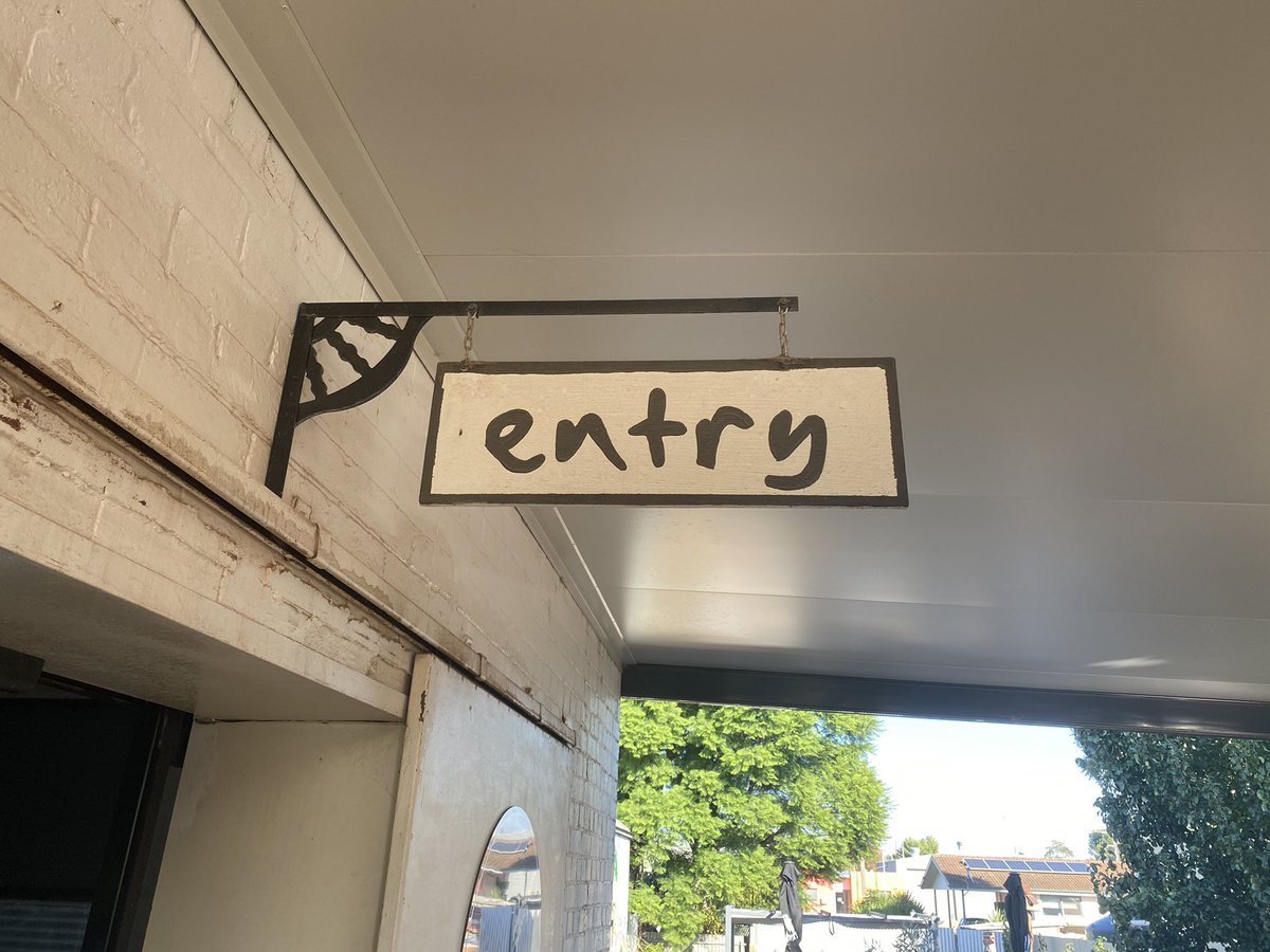 BillAidonis's tweet photo. Here we are again in the fabulous Mallee town of #Whycheproof on route to Mildura. If your ever passing through this great little town, itβs absolutely Un-Australian not to pop into the @bakeonbroadway on your travels. βοΈ π© https://t.co/XexaHnBoI8