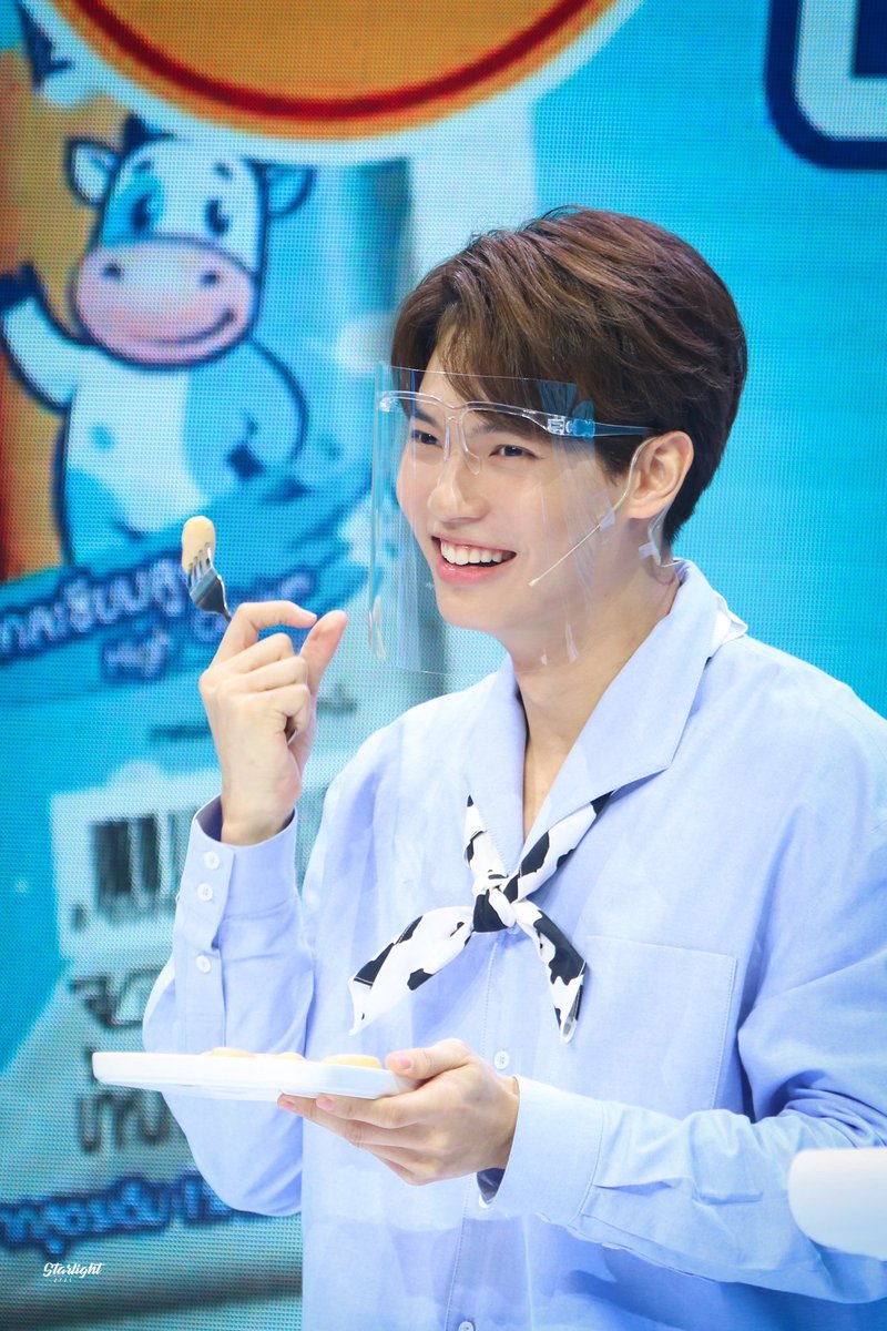 TrendforwinTH's tweet photo. Morning Win ~ 

You smile, 
We smile ♥︎ 

#HappyWinDay #winmetawin @winmetawin https://t.co/UUZmacz6Ja