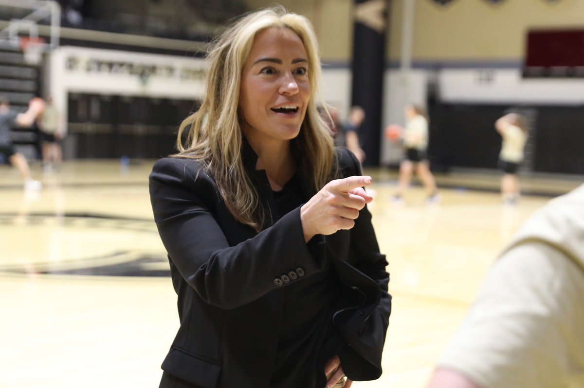 Army Women's Basketball tweet media