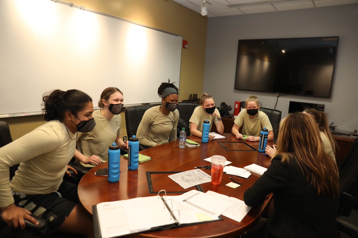 Army Women's Basketball tweet media