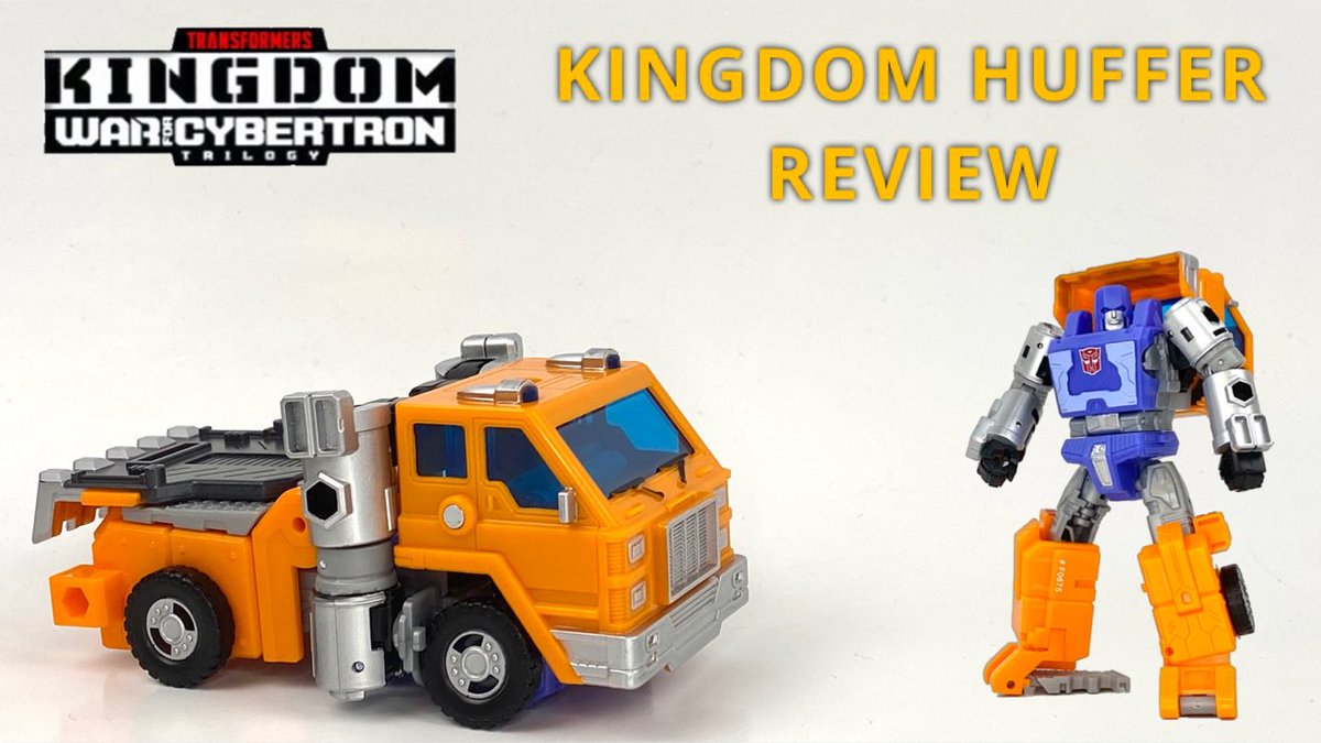 TheCollectorbot's tweet photo. My Kingdom HUFFER Review  - Apologies for the duff audio at the end 😭😭

https://t.co/a5kogwltrW 

@YouTube #Transformers #TransformersCollector https://t.co/MIbefcVTZ6