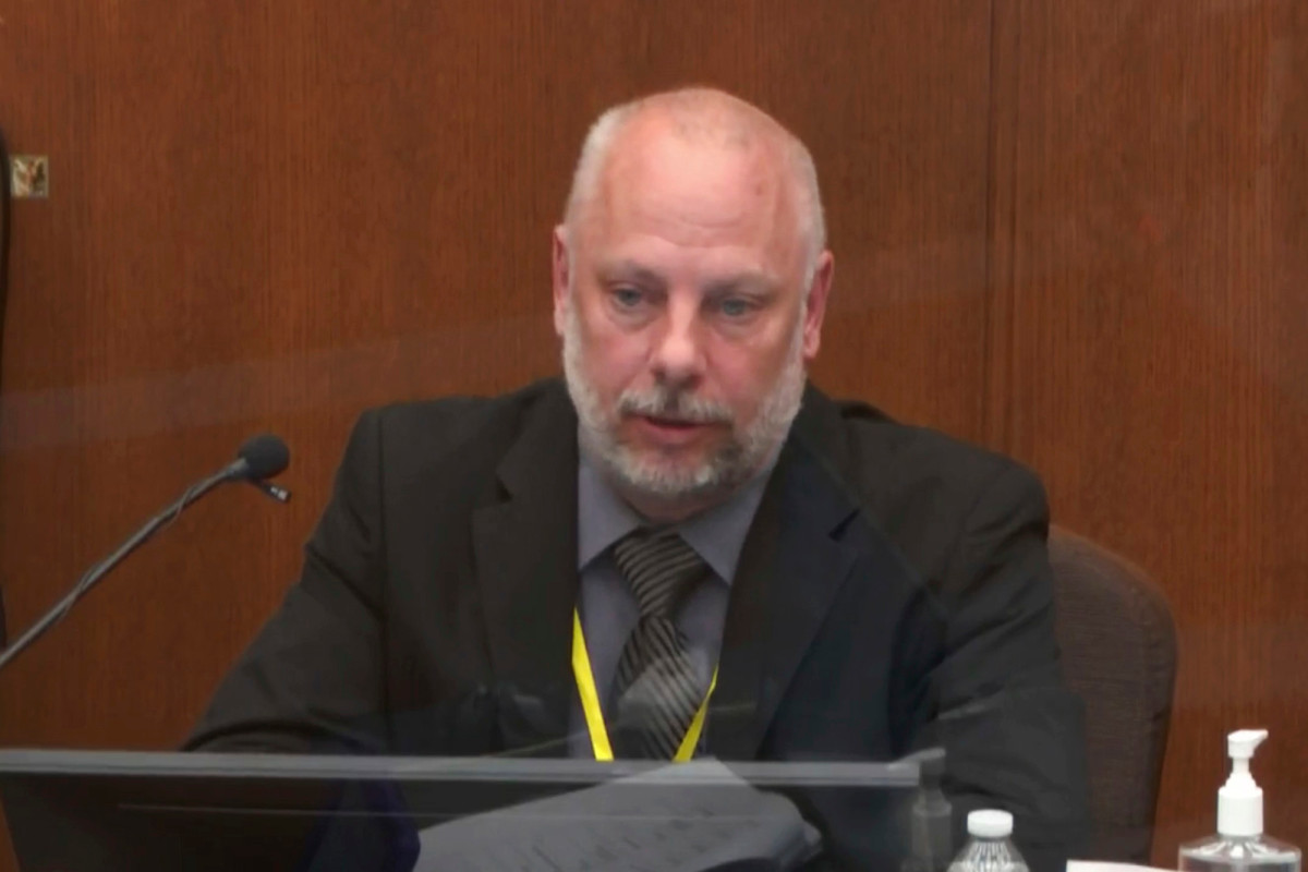 George Floyd restraint should have ended when he stopped resisting sergeant