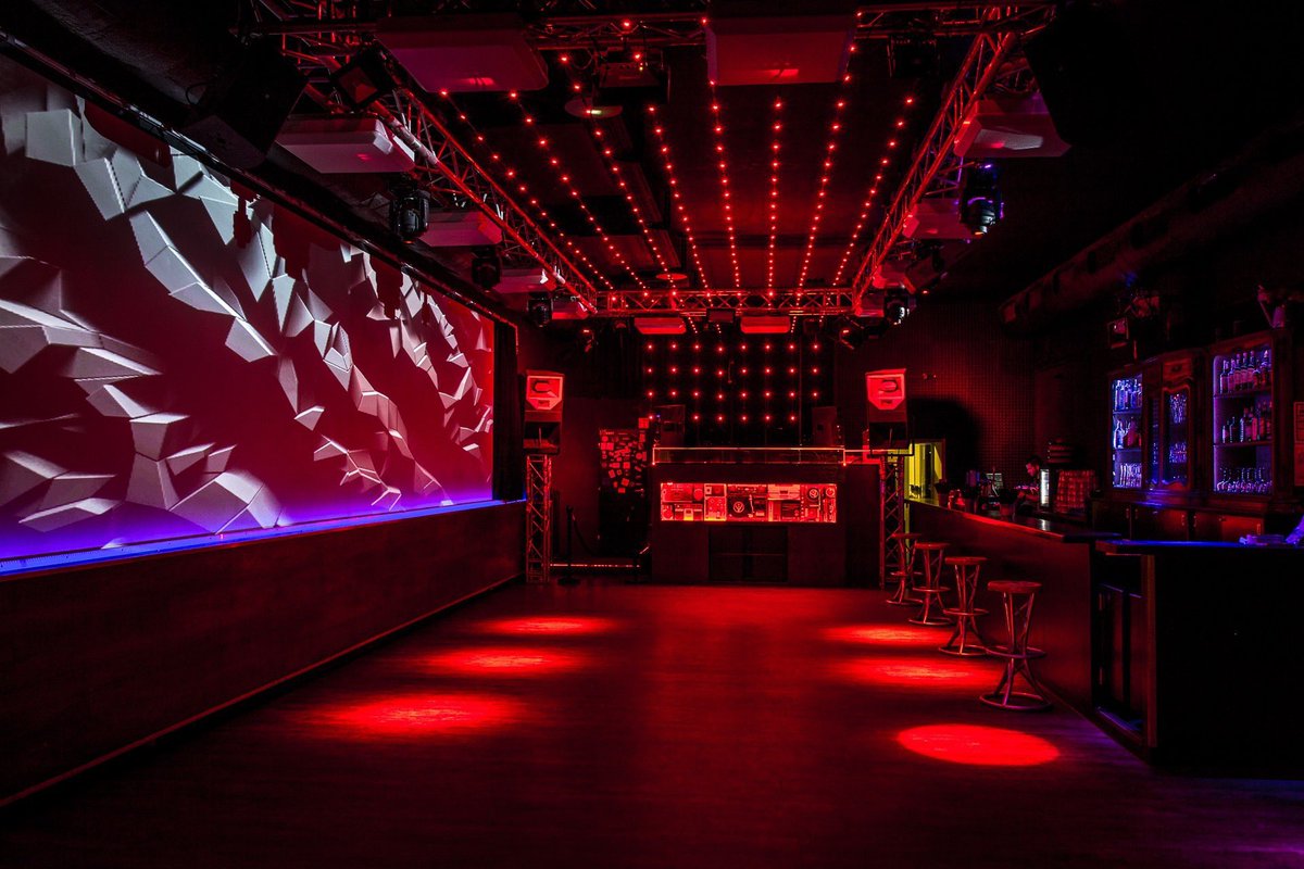 beatport's tweet photo. Join us for a virtual trip to Cologne this April 4th. Serving up the next installment of the @desperadosbeer #RaveToSave Europe’s nightclubs livestream series. Featuring party starters @elrow_ at #ReinekeFuchs.
More info 📲 https://t.co/RGG69b6NKL https://t.co/lTNlhxbdev