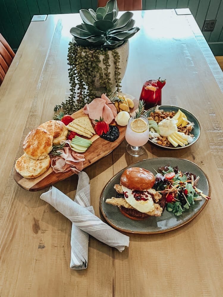 TheCraftsmanAZ's tweet photo. Easter is just a few days away!! Join us in celebration at The Craftsman. From lemon ricotta pancakes, to our coast to coast roll with butter poached lobster, to a specialty Easter ham board, &amp; more, there is something for everyone!

#Easterhamboard #lemonricottapancakes #easter https://t.co/saBAT2vMzy