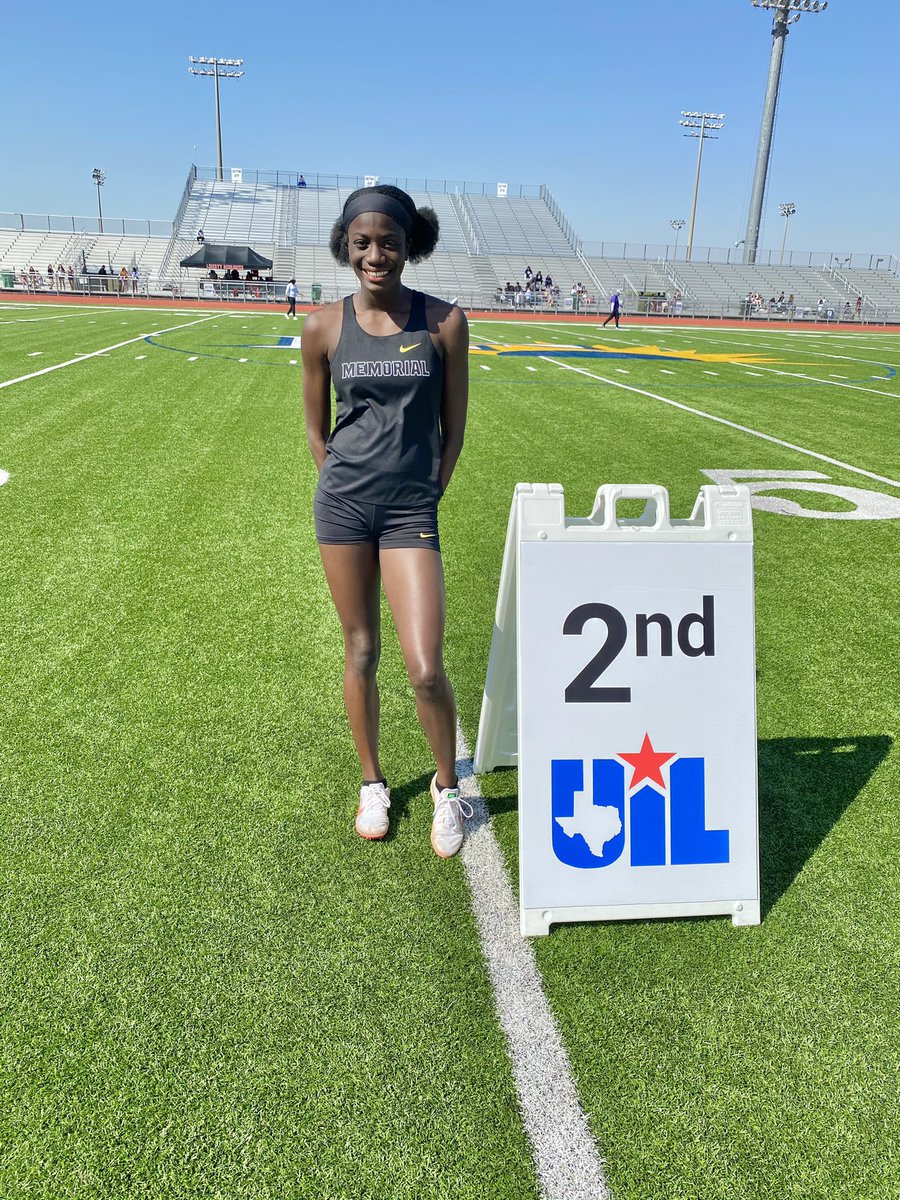 GBBWarriors's tweet photo. Congrats to @FalynLott06 for qualifying for area in the 4x400, 300 hurdles, and high jump.....AS A FRESHMAN. Your basketball family is so proud of you. https://t.co/TRHGlSDeB1