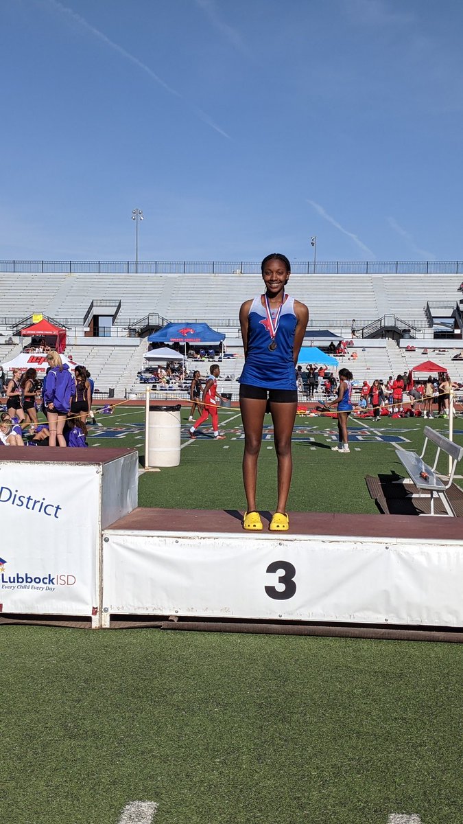 CHSCROSSCOUNTR2's tweet image. 🥉 Mahdi with a 3rd place finish in the JV open 100m