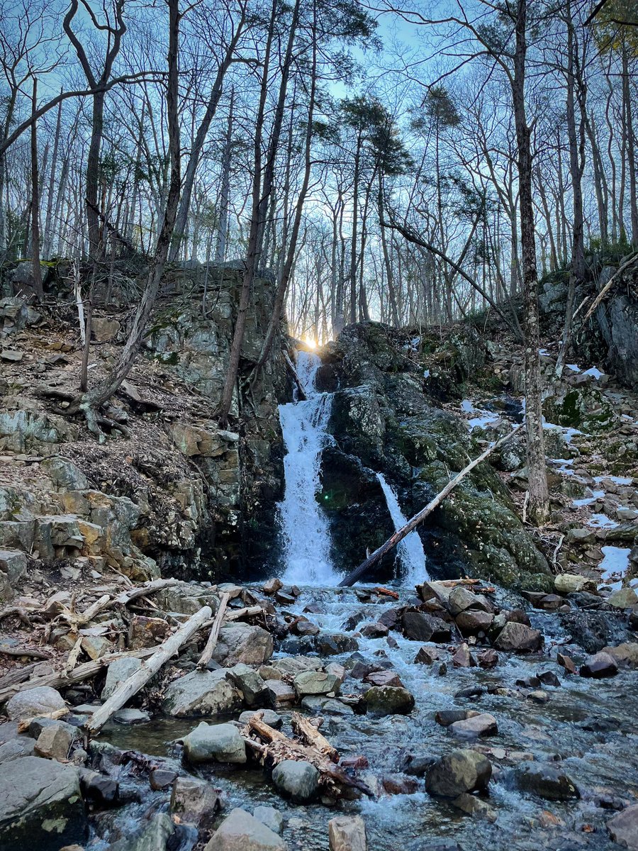 ConquerWild's tweet photo. Fitzgerald Falls to Little Dam Lake trail
-11.2 miles
-2,247 feet of elevation
-Out and back
-Southfields, NY.
Go give it a try 💪🏼 https://t.co/tLDxZOLIXn
