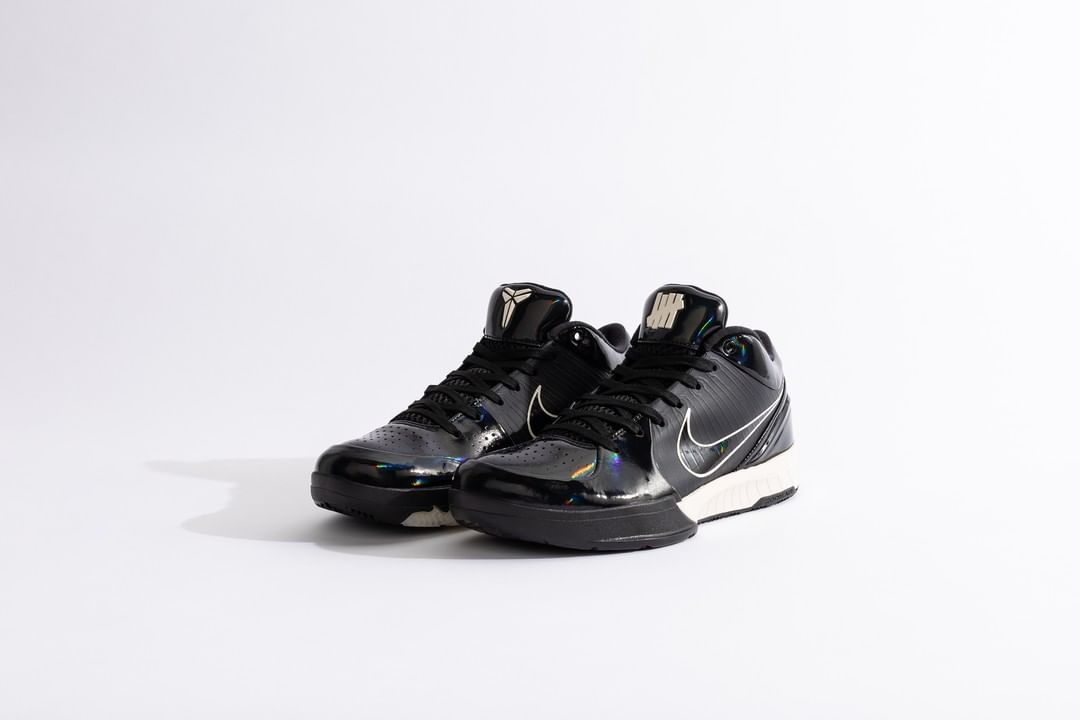 SoleSavy's tweet photo. Tomorrow: the “Black Mamba” UNDEFEATED x Nike Zoom Kobe IV Protro.

The Undefeated Foundation will also be making a charitable donation to the Mamba &amp; Mambacita Sports Foundation in memory of Kobe and Gianna. 💜💛 https://t.co/EvovZKu0wE