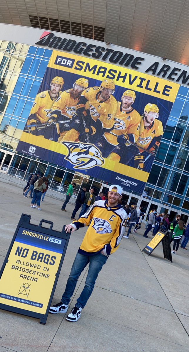 ScherfPlays's tweet photo. 1. Love the Reverse Retro 
2. Good to be back in my favorite city
3. LET’S GO PREDS!!!
#Preds https://t.co/G1W1bYtUep