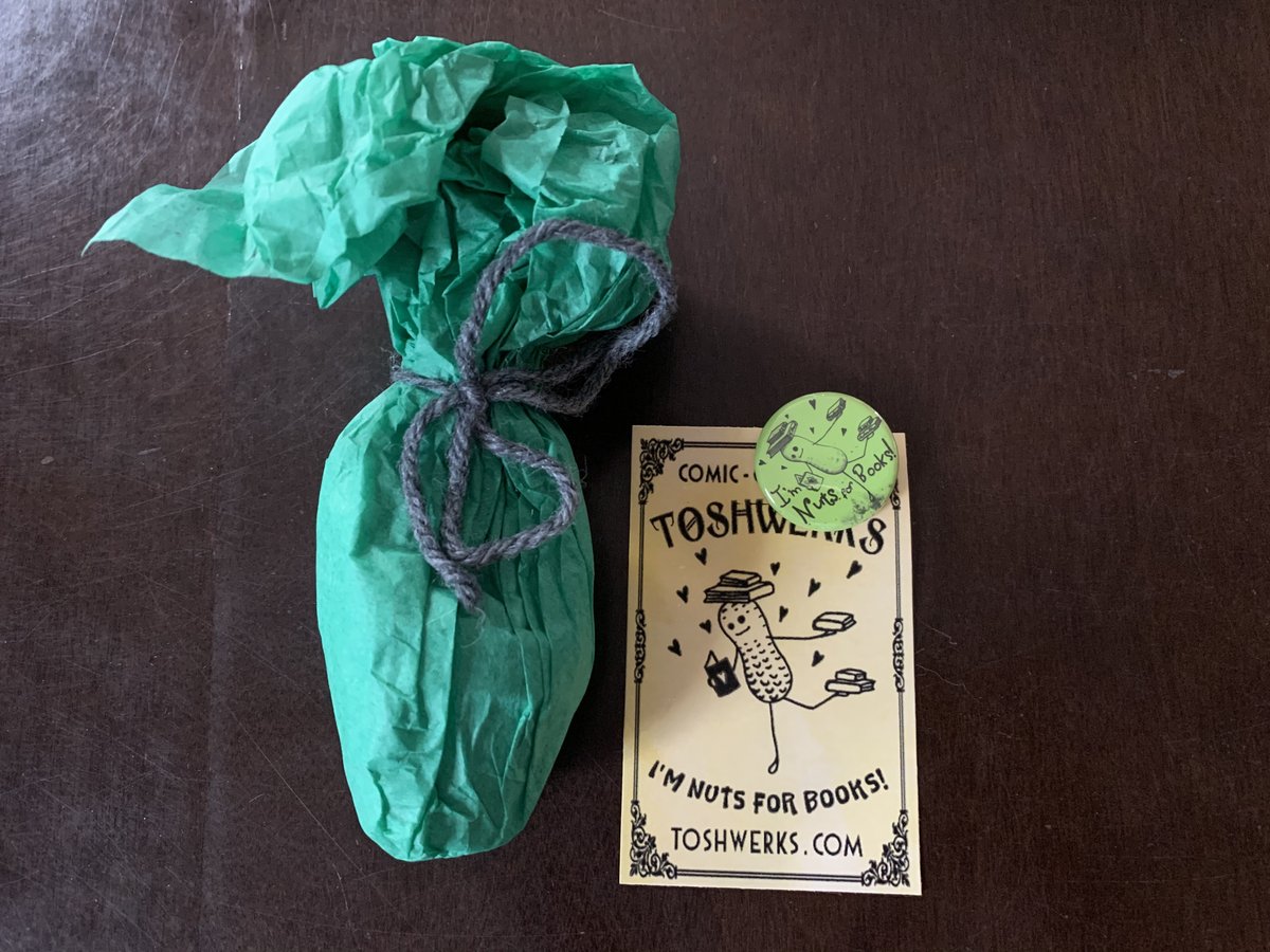 ChloeLerit's tweet photo. My #WonderConAtHome today: a mini mystery crocheted cactus from TOSHWERKS! I miss good ol' mystery bags from cons so I couldn't resist! I'm so in love with it. 😍 Perfect colors! And, bonus--I can't kill this cactus like I did my last succulent. 😁
Etsy: https://t.co/HsgIqf5oQB https://t.co/YTmEFAy5gE