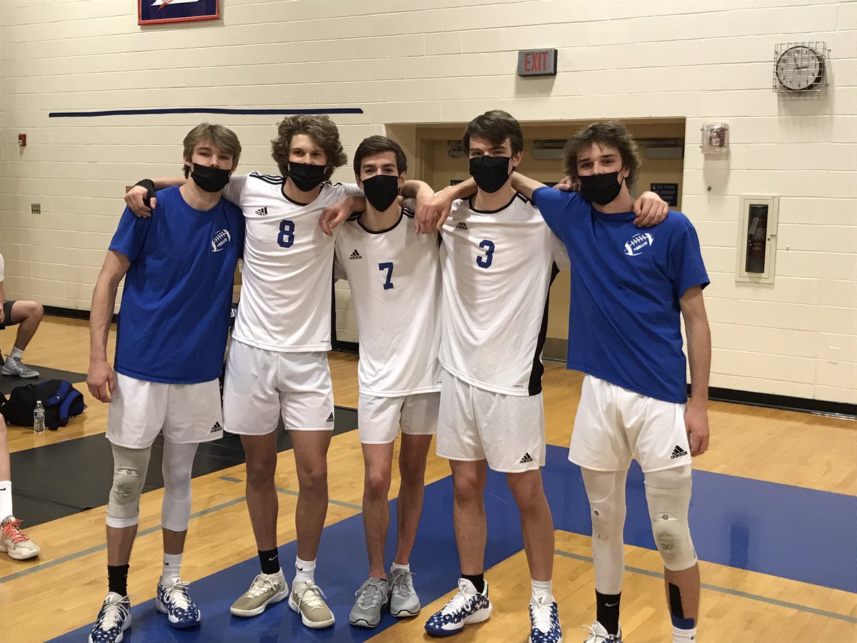 DRathletics's tweet photo. Big game tonight @watchsportswire congratulations to all our seniors! https://t.co/a5QPDgjckg