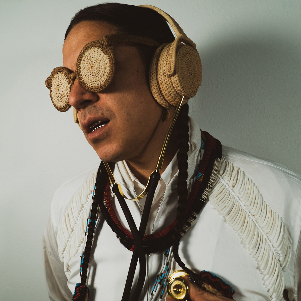kexp's tweet photo. For our latest Weekly Mix, DJ @evieluxx delivers a mix of fresh cuts that will put the spring in your step no matter the season. Tune in for new music from @claudmp3, @Ya_Tseen, @thedjangos, @oceanhope, and more. Listen here or subscribe where you podcast: https://t.co/j92W5DO4ou https://t.co/3UXYMKSnGa