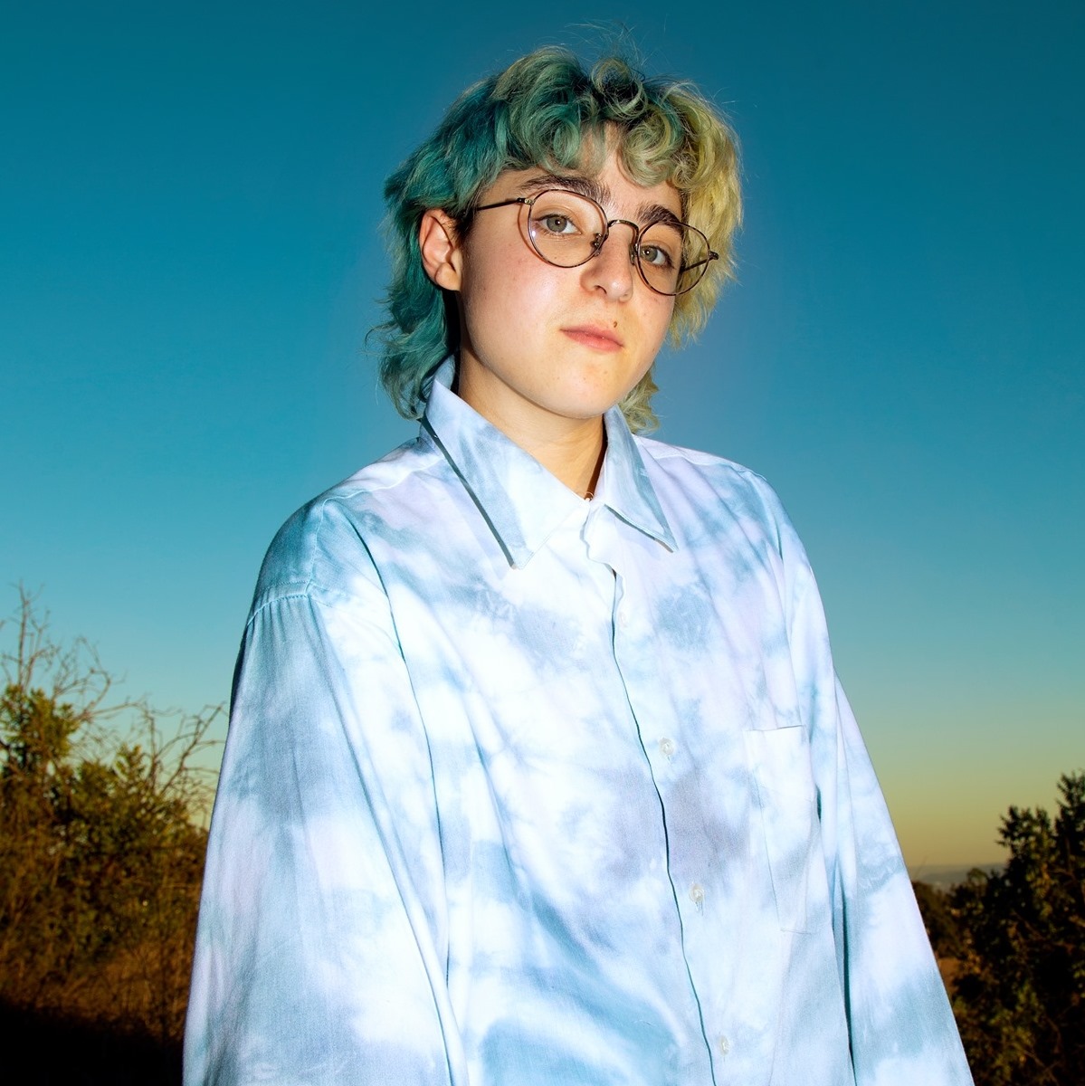 kexp's tweet photo. For our latest Weekly Mix, DJ @evieluxx delivers a mix of fresh cuts that will put the spring in your step no matter the season. Tune in for new music from @claudmp3, @Ya_Tseen, @thedjangos, @oceanhope, and more. Listen here or subscribe where you podcast: https://t.co/j92W5DO4ou https://t.co/3UXYMKSnGa