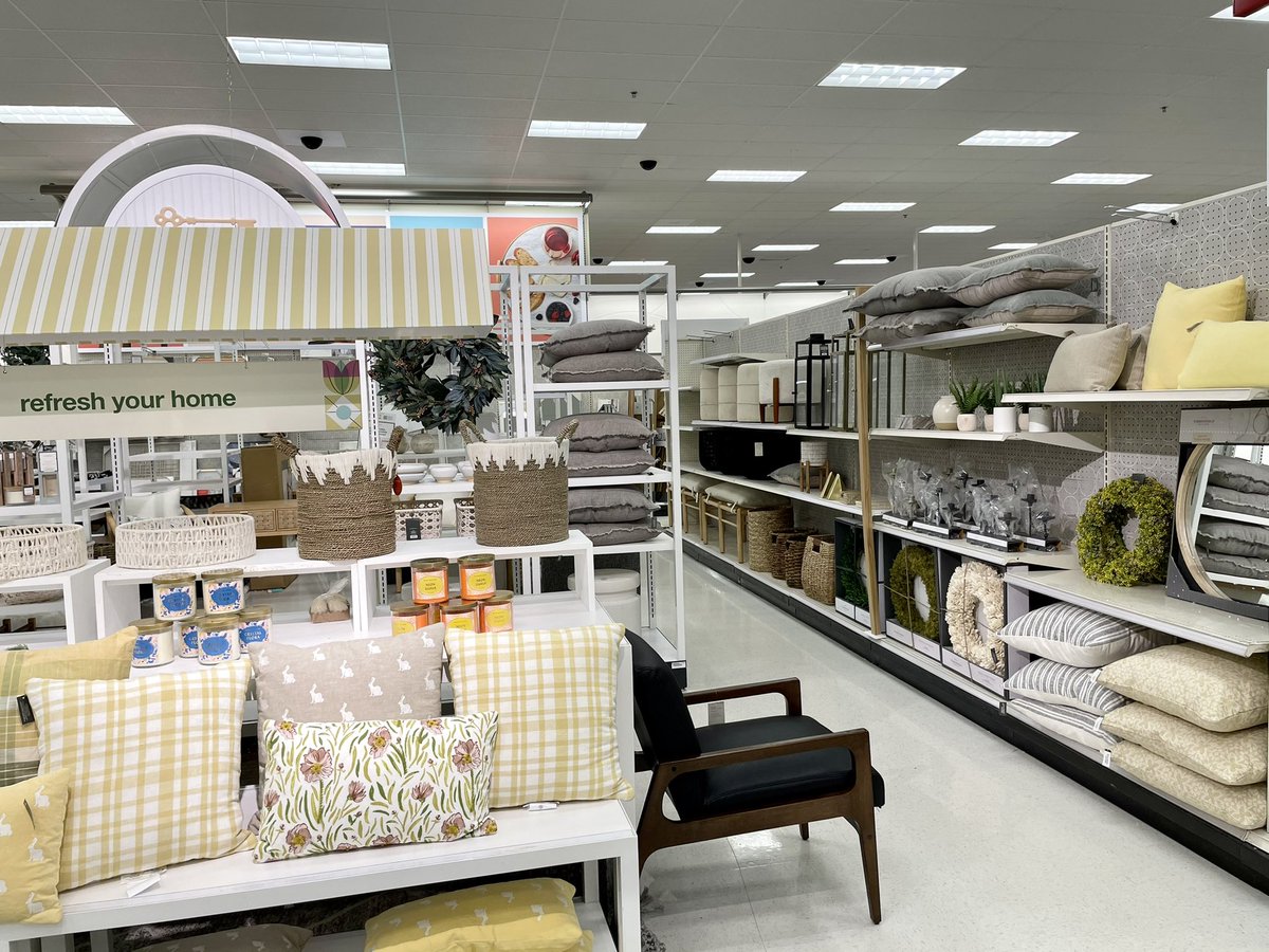 So PROUD of My kids Style DBO Leah and my Home Dec DBO Andy for keeping our floor pads looking fresh and stocked despite our lack of inventory! 
<a href="/tuckeredout16/">Tucker</a> <a href="/laurazuno2/">laurayepez</a> <a href="/Hime2676/">Jayme Rogers</a> <a href="/Eustolio/">Eustolio Calderon</a> @tracyacurry1