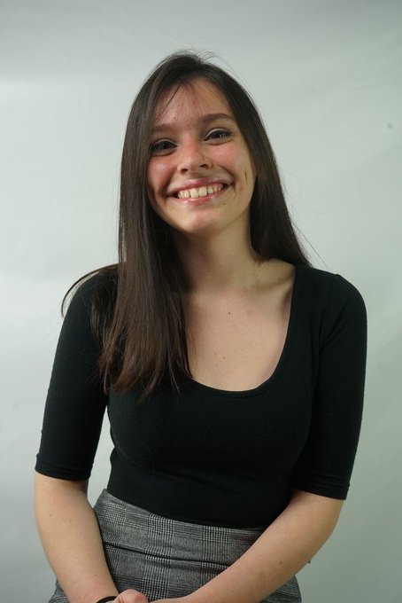 Throwback to my long hair with my natural color! https://t.co/qV55wFxvxz