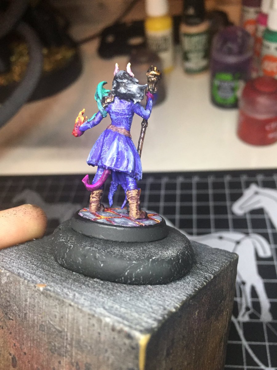 ComunidadNamera's tweet photo. Diablesa maga. #lootstudios #diablesa #maga #paintingminiatures https://t.co/lhynRE3AKJ