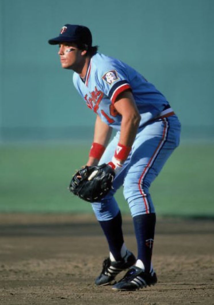 When you’re talking about 80s first basemen, I’m gonna be that guy in the room who says “Hey, Kent Hrbek was pretty fucking good.”
