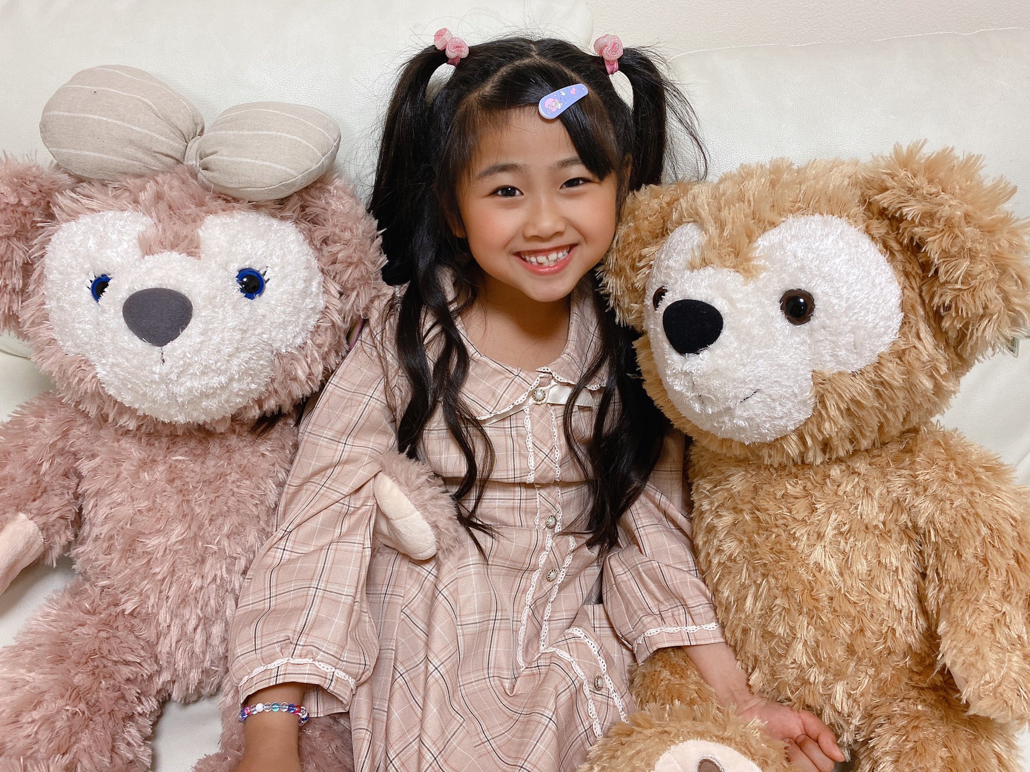 Anju おはあんじゅ 昨日夕方お家に帰ったら大きな段ボールが届いてて中はダッフィとシェリーメイの大きなぬいぐるみだったの あんちゃん大喜び W ジェイコム 様ありがとうございます ダッフィー シェリーメイ ぬいぐるみ 嬉しい Anju