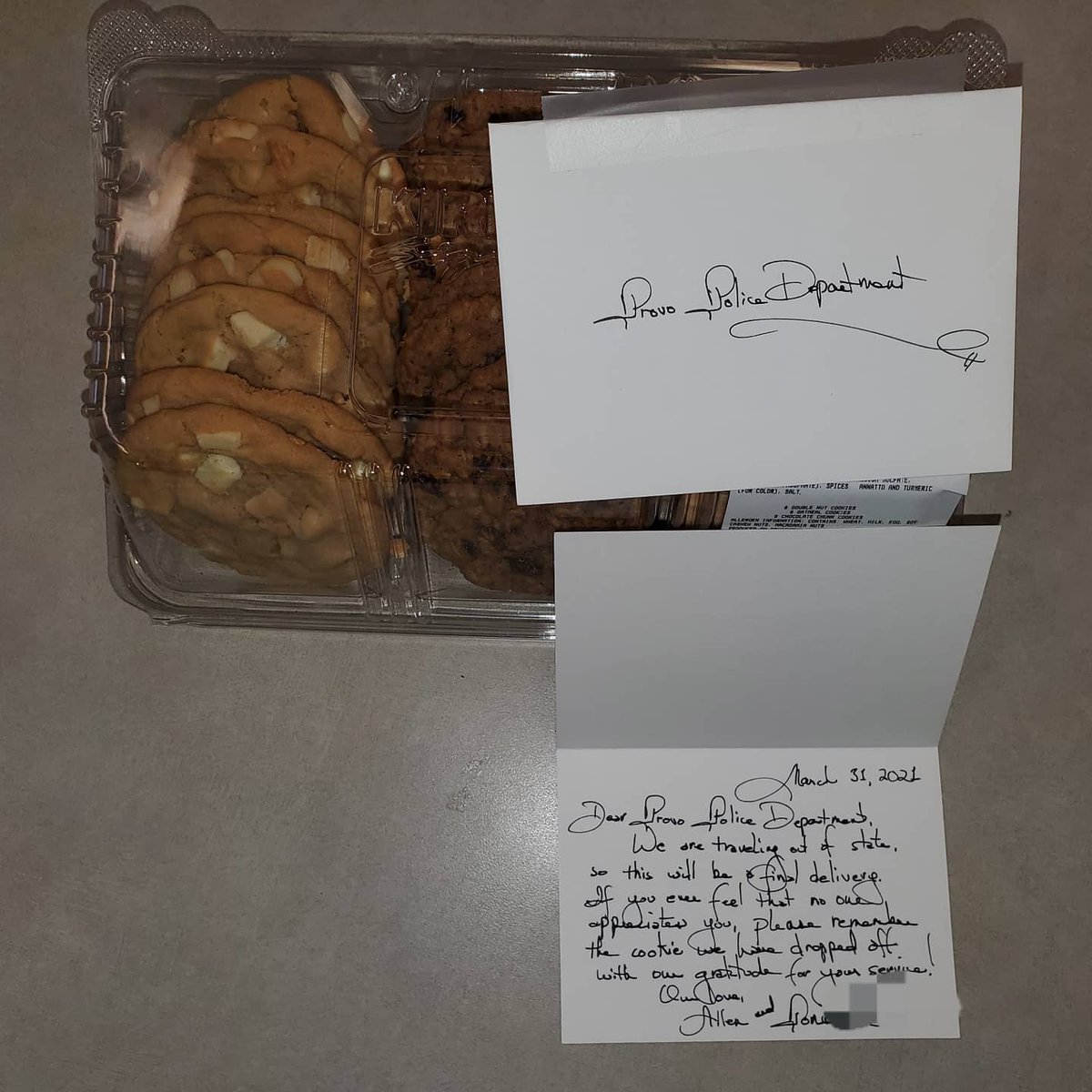 ProvoPolice's tweet photo. For many months now, on a weekly basis, our officers have been spoiled with a package of cookies.
Thank you, to our wonderful citizens who go out of their way to ensure we know how supported and loved we are❤ #provoproud https://t.co/hlJD9jCy66