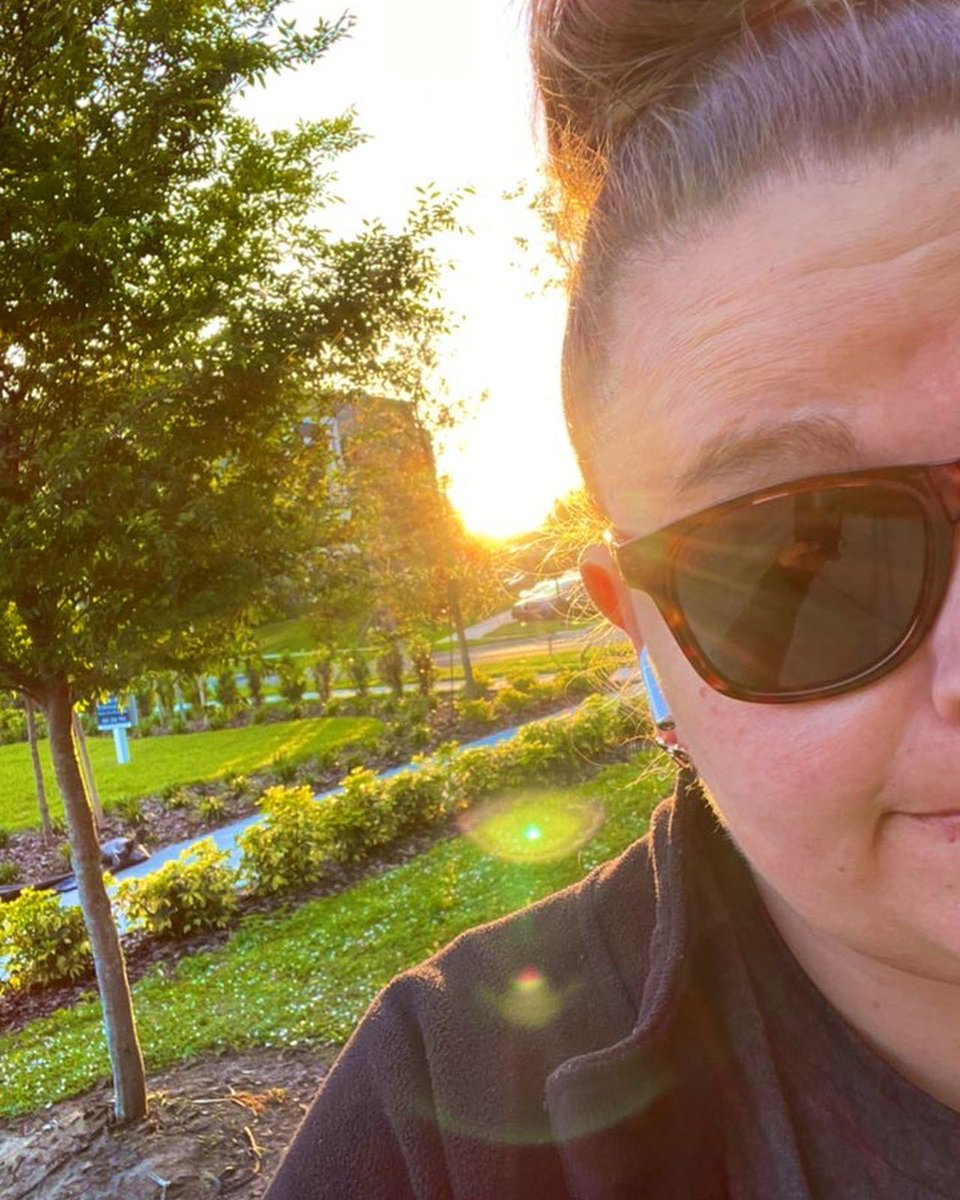 Jodicab22's tweet photo. I wish, with my entire being, that this weather would stay around. It’s so nice! Thankfully I got my a*s off the couch for a walk! 
.
.
.
#EveningWalk #FloridaStuff #FuneralForMyFat

📸 https://t.co/3H30pMSj11 via https://t.co/5ttQiDWlXB https://t.co/OSt8RTxl7t