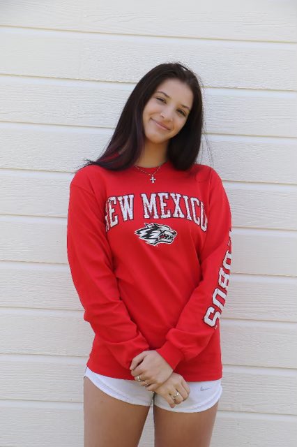 kaitweight's tweet photo. So excited to announce my verbal commitment to swim &amp; study at the University of New Mexico. Huge thanks to my family, friends, teammates, teachers, and coaches for believing in me and supporting me through the years! Can’t wait to be in Albuquerque! #GoLobos 🐺@UNMLoboSwimDive https://t.co/NMpC89Bz2e