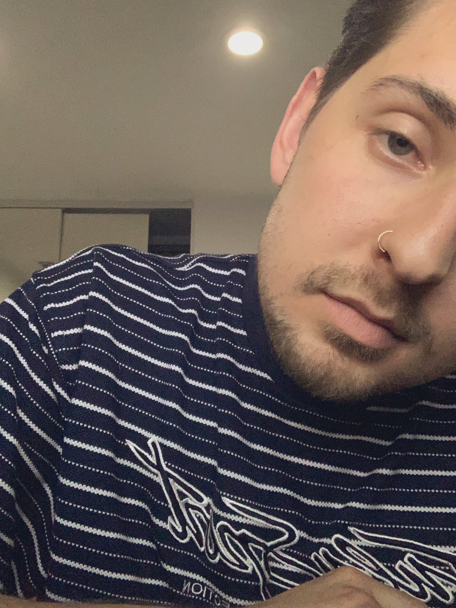 _BellMarkell's tweet image. got my nose pierced #blangblang