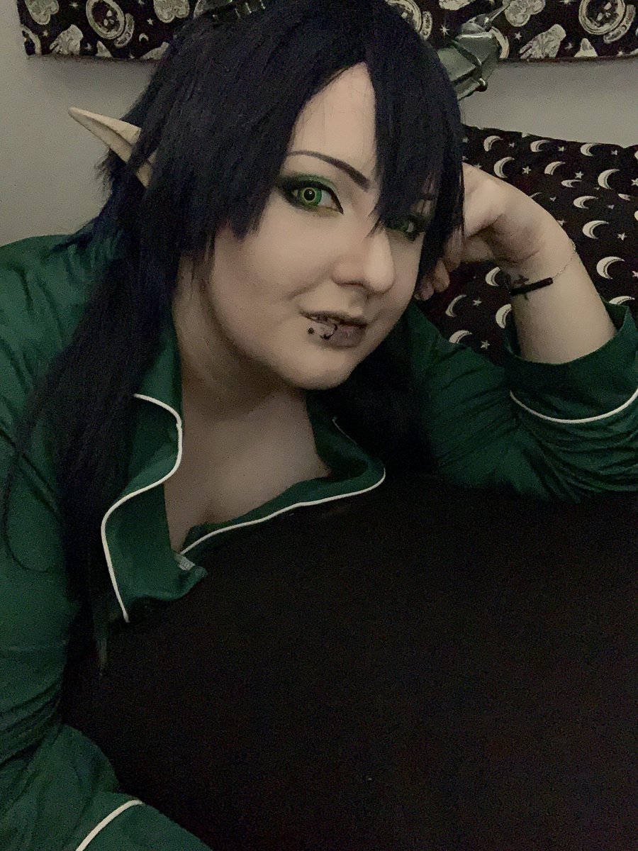 KhemicalCosplay's tweet photo. PJCon was a joke but the charity raising we are doing is not.
Please consider going to the website and buying merch; proceeds go to Direct Relief: https://t.co/Dfg9YkXRn3
And we look forward to see you all next year for more shenanigans~ #pjcon #pjcon2021 #twistedwonderland #twst https://t.co/Twq5NCId7j