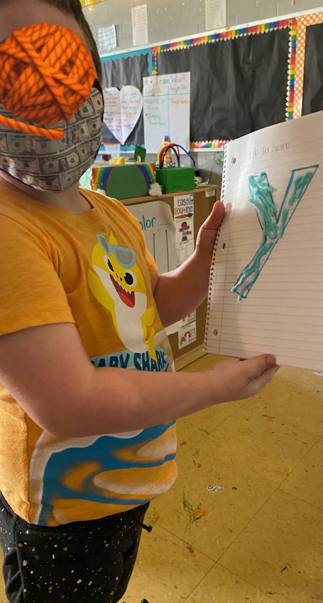 dmenefee18's tweet photo. PreK fun this week! Check out our April fools joke (Brown Es), Peeps 5 senses activity, and letter activity. @pleasantgrovees https://t.co/kVuCZBIGaS