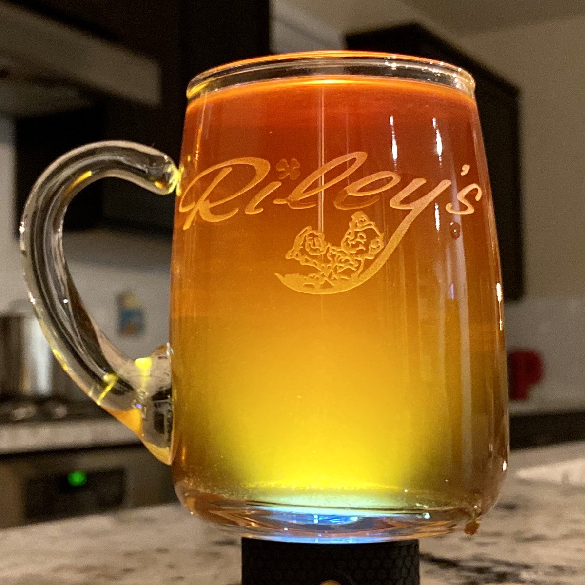 DerekPage's tweet photo. #BestBarRileys #mugclub ⁦@Nightmare54⁩ ⁦@ALTOBIAS⁩ ⁦@mikewearchico⁩ ⁦@NickAnd19407902⁩ https://t.co/Uugp0zEJ8h