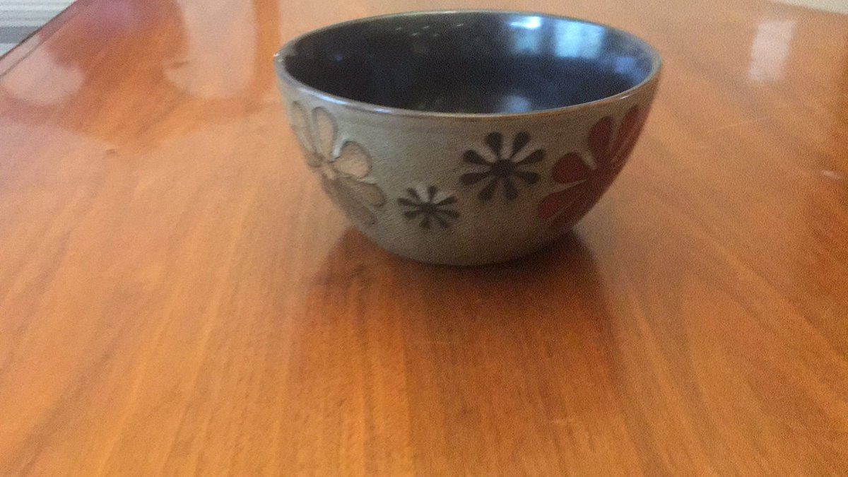 SherriEsteban's tweet photo. @K8lynG5 last time you were at my house i made you soup in this bowl https://t.co/LRxNPbv1nO