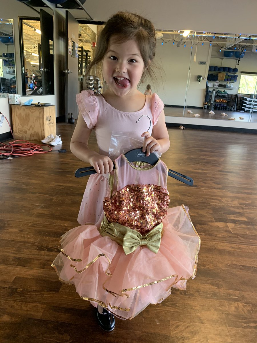 tapntoedance's tweet photo. Dancing cuties! They LOVE their new dress! #dance #ballet #love #atxdance #twinklebabies https://t.co/gsQSQ428SV