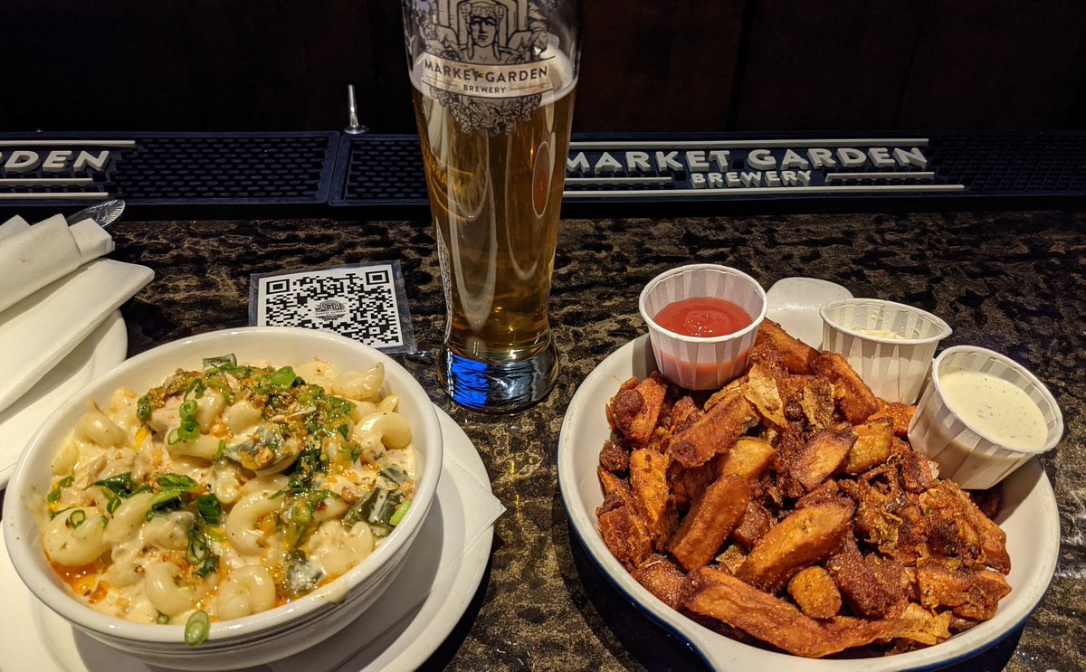 Actually left the house for <a href="/CLEMacNCheese/">Cleveland Mac N Cheese Week</a> week! Hit <a href="/MarketGardenCLE/">MarketGardenBrewpub</a> for their Green Chili Chicken Mac. It was amazing, and I should have just gotten two of them, instead of ordering fries. And also had a yummy Pin High Pilsner, which was also great! <a href="/ClevelandScene/">Cleveland Scene</a> 🧀🧀🧀