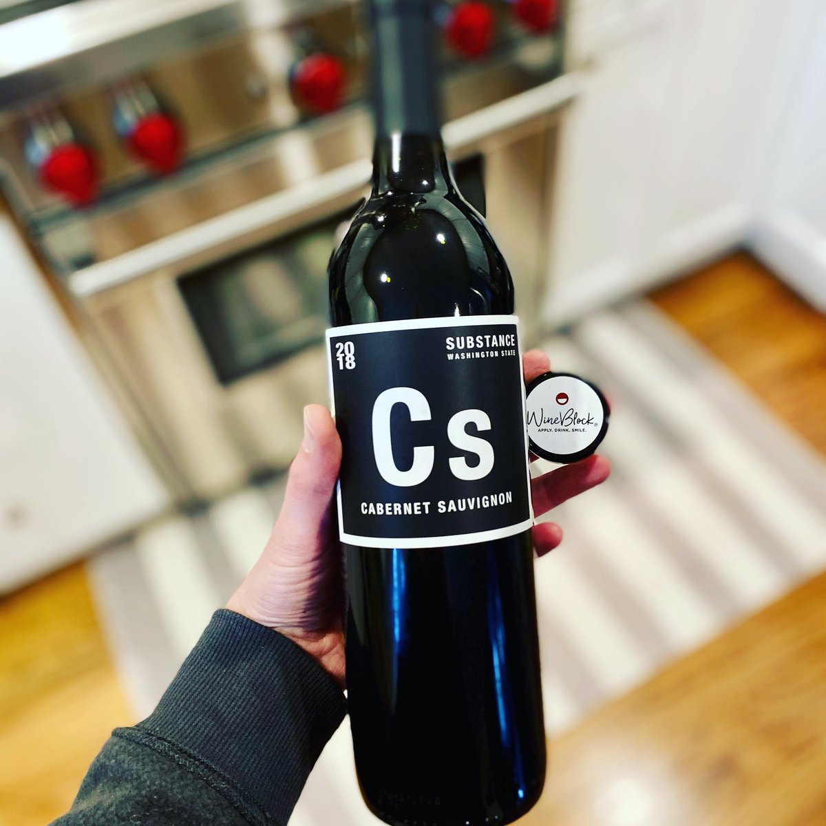 WineBlock tweet media