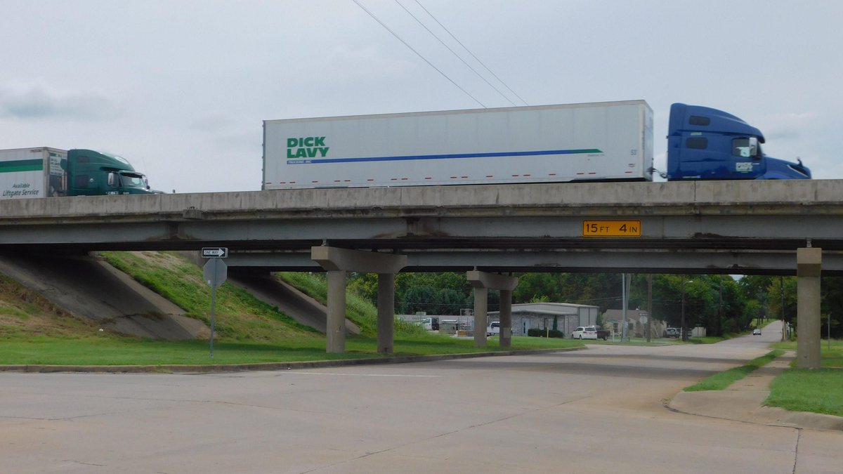 heralddemocrat's tweet photo. New pavement on #US75 to open this week; other road reports #GraysonCounty #FanninCounty https://t.co/Lip9utgueR https://t.co/xNQCx0aYsC