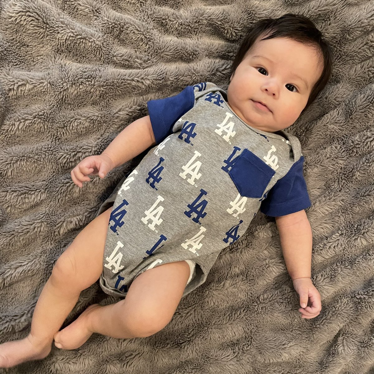 Gotta start them young! #LADodgers #OpeningDay #MLB #DodgersBaby ⚾️💙🤍