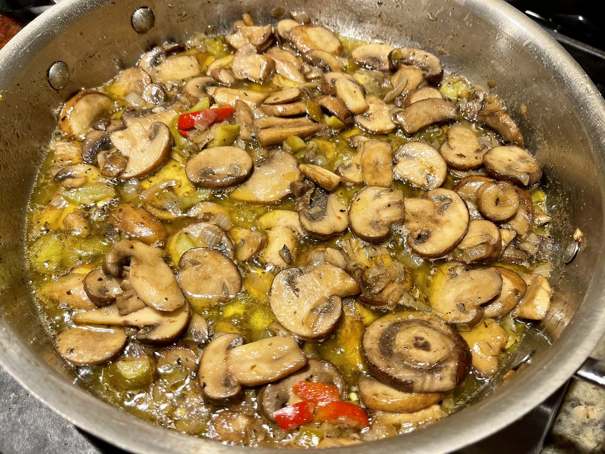 epcotbarcrawl's tweet photo. Tonightโs dinner was ๐
Another attempt to replicate the Rigatoni con Funghi from Il Mulino (Orlando)
I think we have it figured out now.
#DDDQ https://t.co/N5UgGl53En