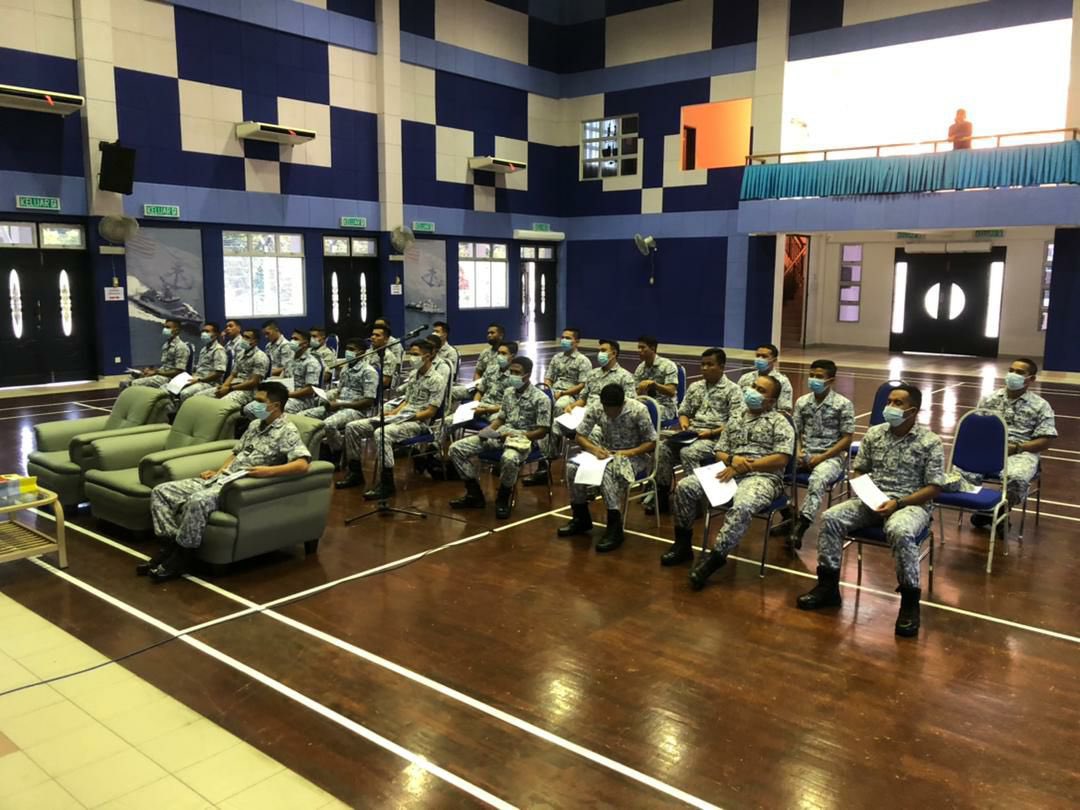 DolphinRmn's tweet photo. 01 Apr 21

Pelaksanaan Roadshow dan Ceramah Kerjaya Sub Kepakaran Kapal Selam sebagai platform perkongsian Life As A Submariner disamping mencari bakal Calon Peserta Kursus Kepakaran Kapal Selam Tahap 1 Pengambilan Ke-12 oleh PM PLKS di Mawilla 3. https://t.co/UM4RIohZVB