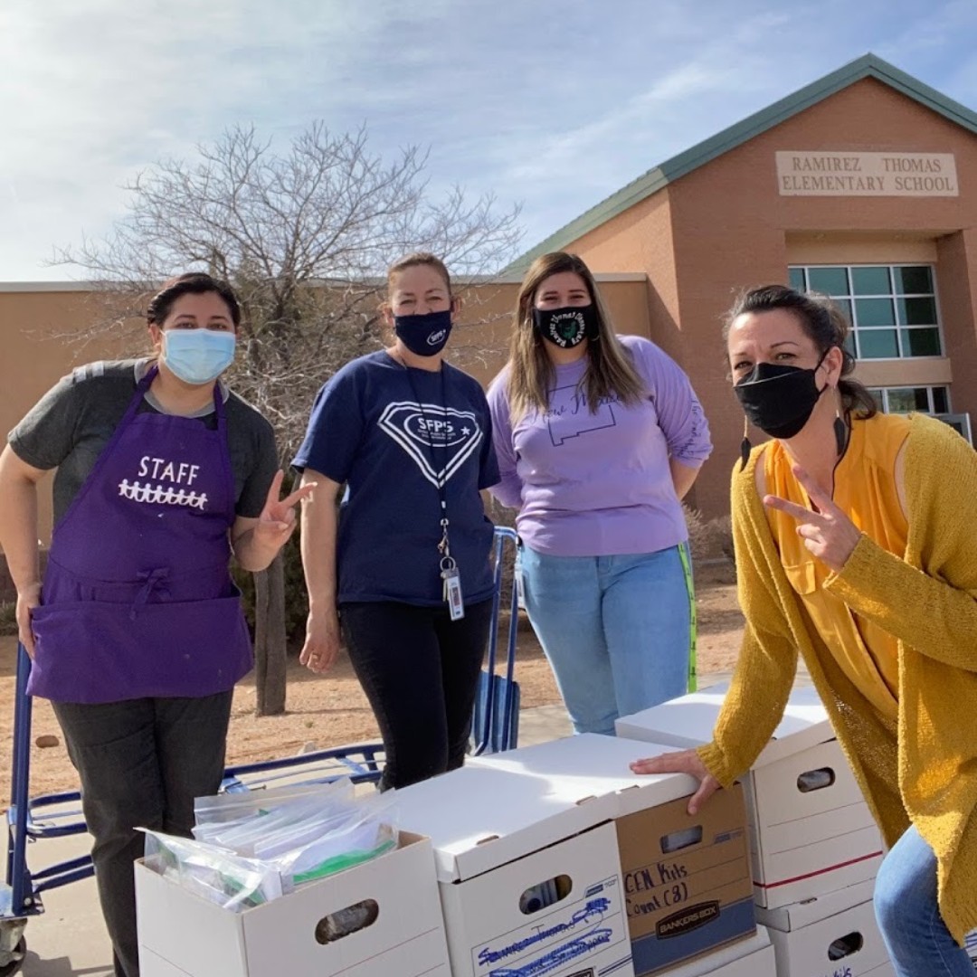 Today, we dropped off Grab and Go Kits at Ramirez Thomas Elementary in Santa Fe. Thanks to the generosity of our donors, we have distributed 7,300 Grab and Go Kits. From Gallup to Taos to Santa Fe, our kids are smiling! 
#happyfaces #education #alltogethersantafe