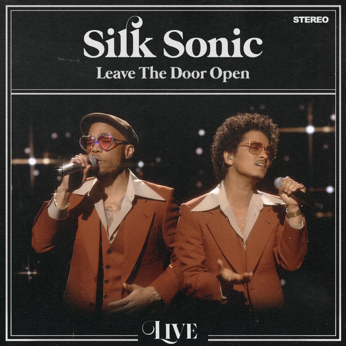BmfMx's tweet photo. Leave The Door Open estará disponible en todas las plataformas digitales a la medianoche ✨
#LeaveTheDoorOpen #SilkSonic #BrunoMars https://t.co/6Ab8dFqRQD