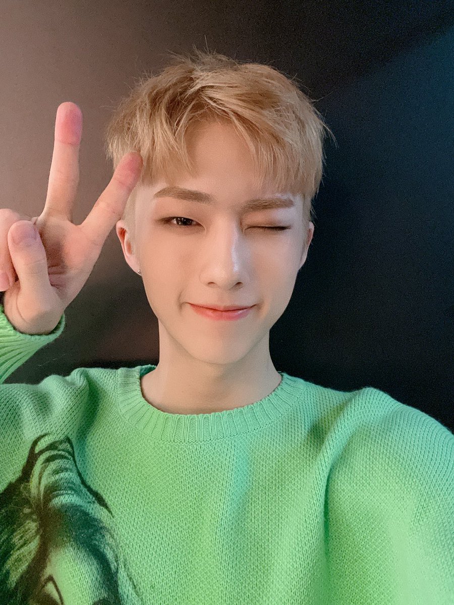 CHOIJIIUNG's tweet photo. This time, it's a three-month story. Please look forward to our new dance machine! https://t.co/QCuJWYc2Ko