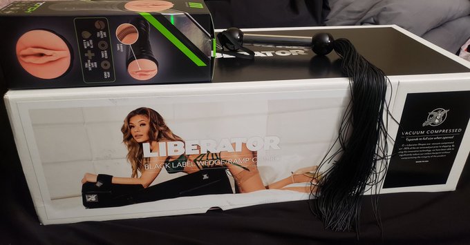 Lover's Lane sale haul! Yes, I will be making a video with the stroker! https://t.co/WZF80i1PVE<a href="/tag/polyamory"class="tags"><span>#polyamory</span></a>