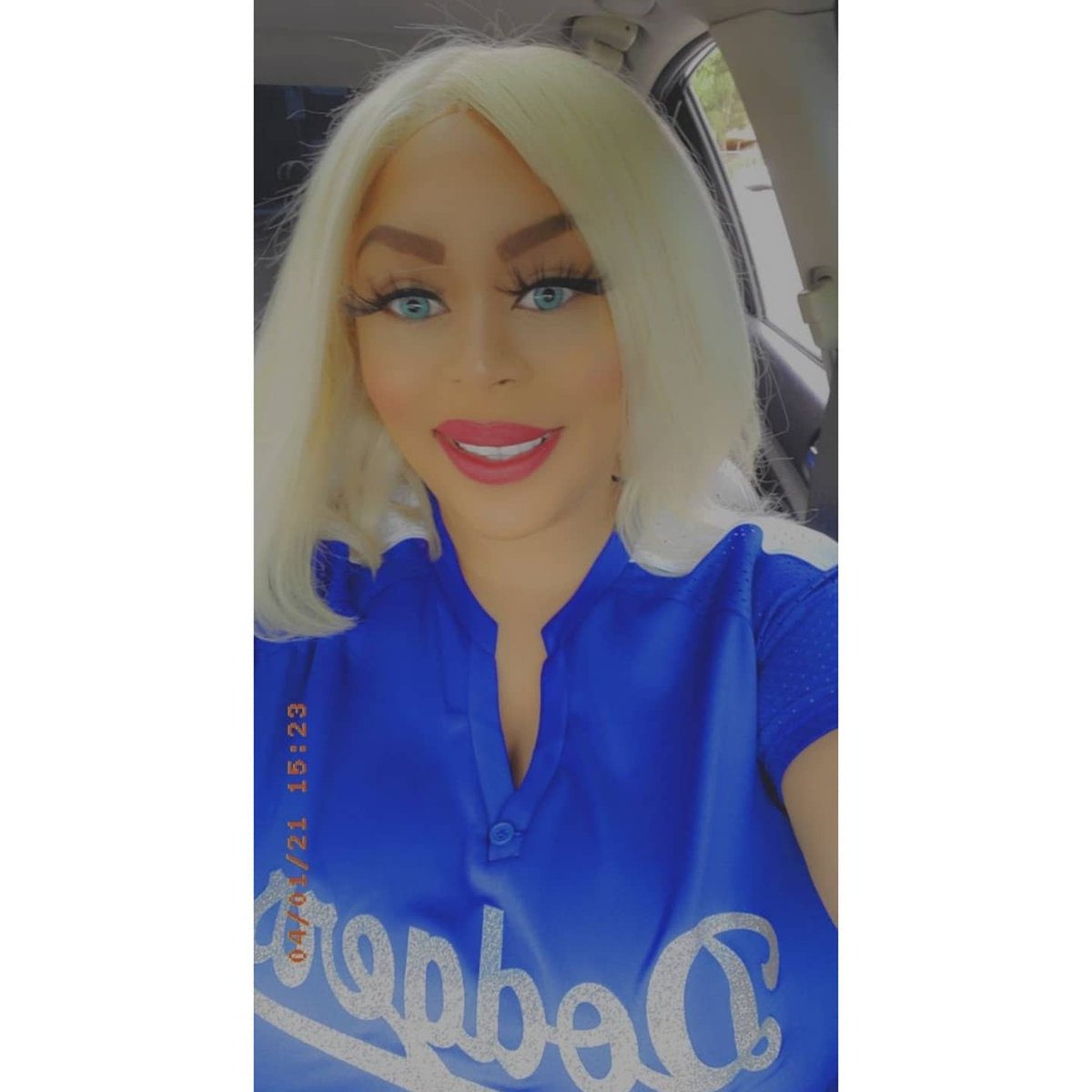 misssteakums's tweet photo. Happy opening day yall! 💙💙💙 https://t.co/khdiHjD3jA