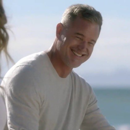 evelynnabr's tweet photo. MEU CASAL😭😭😭😭
#LexieIsBack  
#greys https://t.co/yk9TJcUYc5