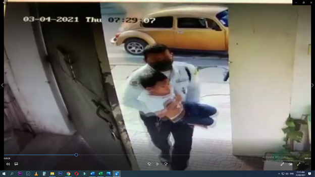 PhilippineStar's tweet photo. A security guard did not hesitate to save a three-year-old child from a burning car last March 4, 2021. (Photos courtesy of BFP Davao Region) https://t.co/pUz9ljP0Ay