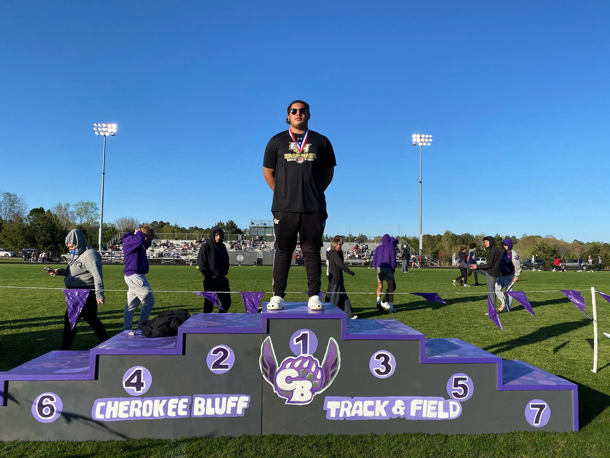 EastHallHighSp1's tweet photo. Great day for Vikings Track and Field! Isiah McClary 1st Discuss, Cady Copous 2nd Triple Jump and Selene Gallagos 2nd in High Jump!  Let's go Vikings!  #valhalla https://t.co/EbABdN4PgG