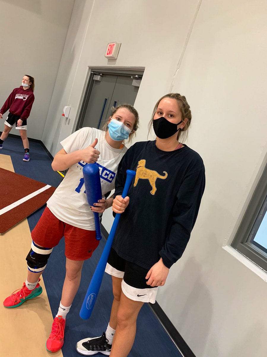DmaccWBB's tweet image. Today we took a mental-health day and played wiffle-ball! It’s important to make time to sharpen your saw! #AprilAnarchy 🐻⬇️
